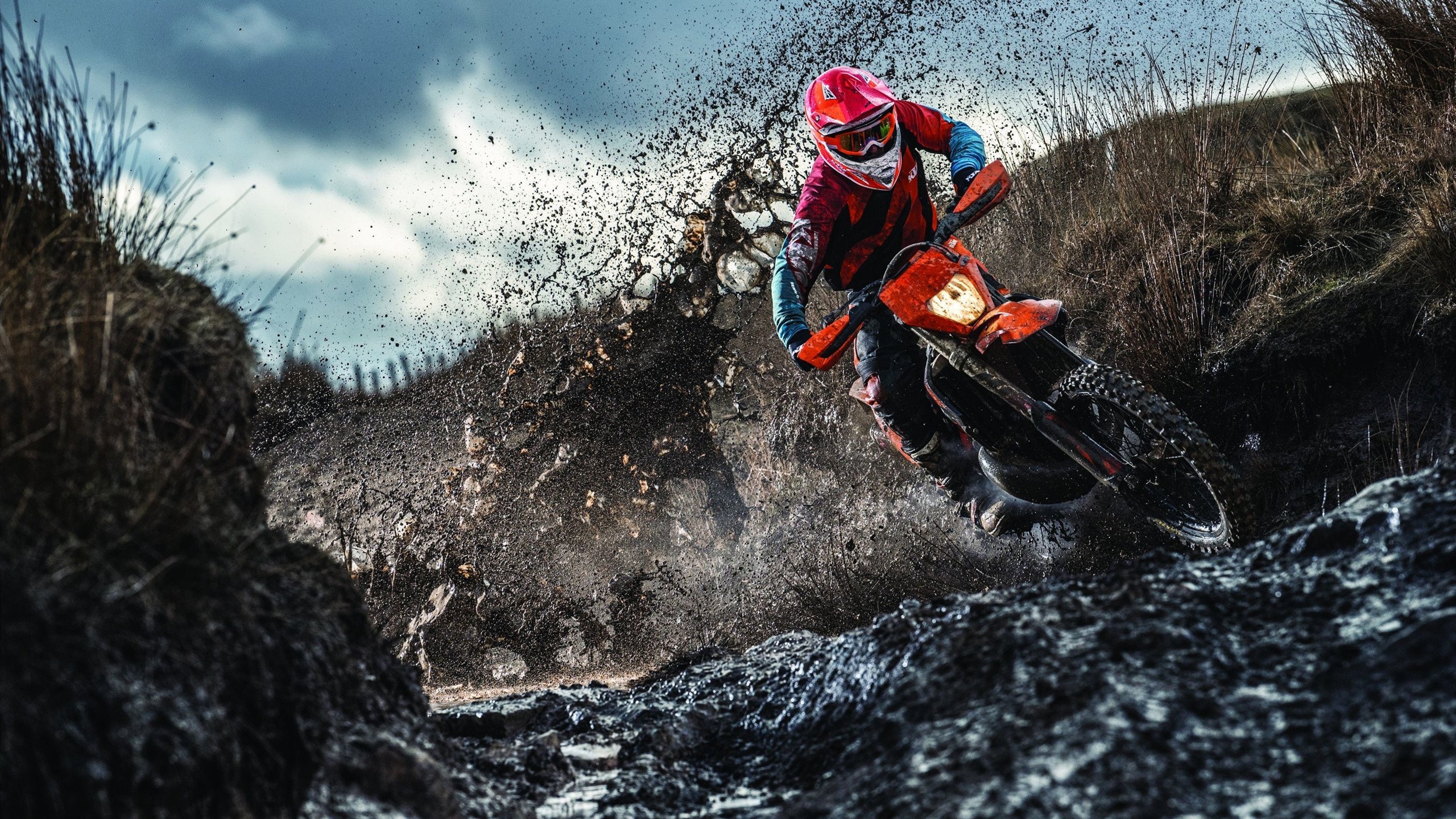 爱游戏体育官方在线-恩多耶-布鲁阿尔男子200米仰泳决赛表现亮眼，男子200米仰泳全国纪录